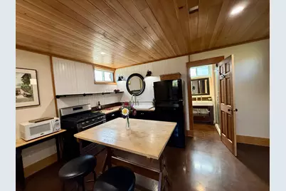 301 N 11th Street, Olivia, MN 56277 - Photo 14