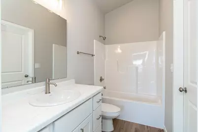 1135 Jill Drive W, West Fargo, ND 58078 - Photo 10
