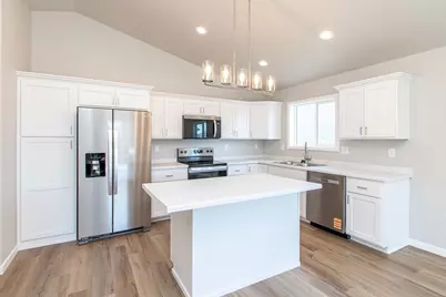 1135 Jill Drive W, West Fargo, ND 58078 - Photo 4
