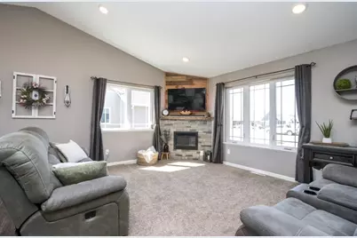 2206 Rolling Green Lane, North Mankato, MN 56003 - Photo 8