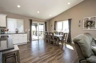 2206 Rolling Green Ln, North Mankato, MN 56003 - Photo 10