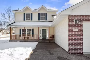 955 Park Dr, Belle Plaine, MN 56011 - Photo 2