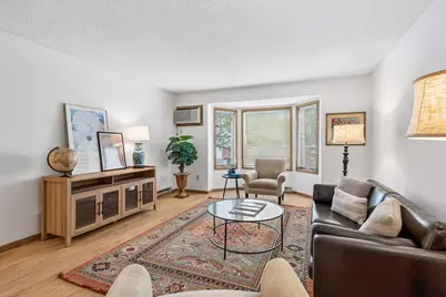 2425 E Franklin Avenue #209, Minneapolis, MN 55406 - Photo 4