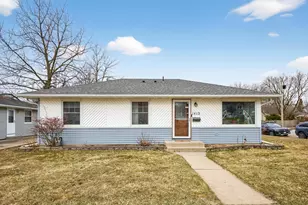 1413 10th Ave NE, Rochester, MN 55906 - Photo 2