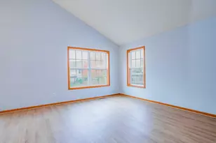 916 Parkside Blvd, Hopkins, MN 55343 - Photo 20