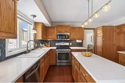 1704 Sunrise Court, Burnsville, MN 55306 - Photo 12