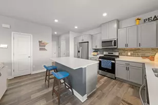 17066 Dysart Pl, Lakeville, MN 55044 - Photo 6