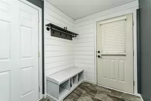 2007 23 1/2 Street SE, Rochester, MN 55904 - Photo 6