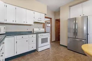 1105 Pleasant Ave, Saint Paul, MN 55102 - Photo 8