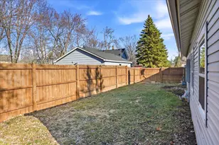 735 N Montana Ave, New Richmond, WI 54017 - Photo 16