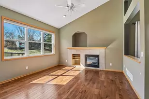 18059 89th Pl N, Maple Grove, MN 55311 - Photo 16