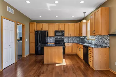 18059 89th Place N, Maple Grove, MN 55311 - Photo 20