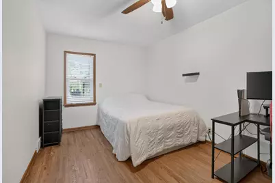1700 Howard Street N, Maplewood, MN 55109 - Photo 14