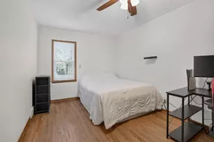 1700 Howard St N, Maplewood, MN 55109 - Photo 14