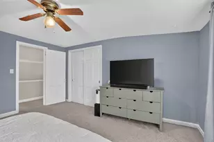 1700 Howard St N, Maplewood, MN 55109 - Photo 18
