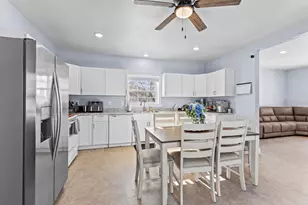 201 7th St SW, Little Falls, MN 56345 - Photo 6