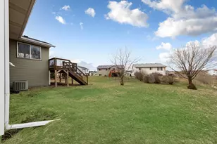 816 Orchard Cir, Belle Plaine, MN 56011 - Photo 42