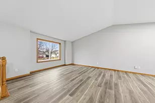 816 Orchard Cir, Belle Plaine, MN 56011 - Photo 4