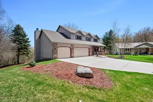 2664 Borden Ct, Inver Grove Heights, MN 55076 - Photo 4