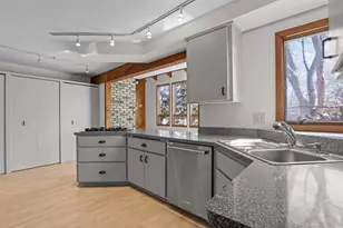 5492 Altura Rd NE, Fridley, MN 55421 - Photo 14