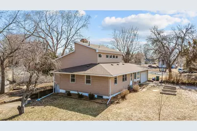 5492 Altura Road NE, Fridley, MN 55421 - Photo 4