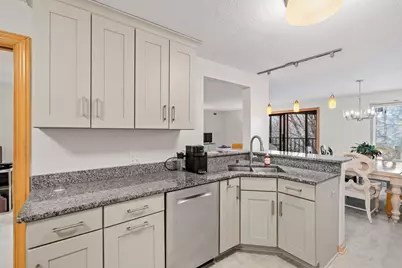 6051 Laurel Avenue #211, Golden Valley, MN 55416 - Photo 8