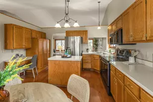 1081 Gilbert Ct, Stillwater, MN 55082 - Photo 10