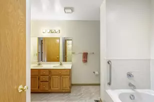 249 6th St NE, Minneapolis, MN 55413 - Photo 18