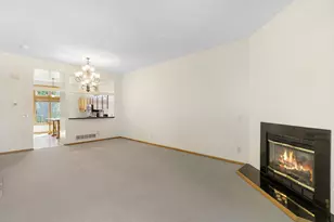 249 6th St NE, Minneapolis, MN 55413 - Photo 8