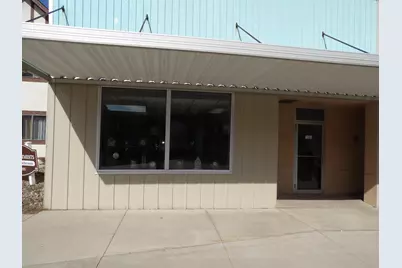 154 N Broadway, Alden, MN 56009 - Photo 1