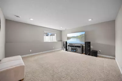 1976 Attenborough Street, Shakopee, MN 55379 - Photo 12