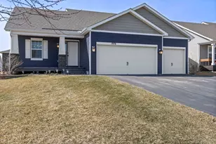 1976 Attenborough St, Shakopee, MN 55379 - Photo 18