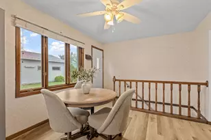 1956 3rd St E, Saint Paul, MN 55119 - Photo 14