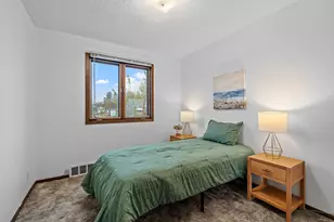 1956 3rd St E, Saint Paul, MN 55119 - Photo 16
