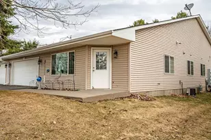 450 W Cairns St, Ellsworth, WI 54011 - Photo 12