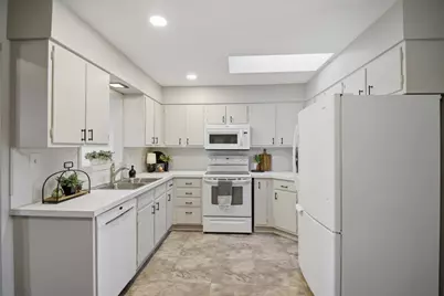 670 Lynwood Street SW, Owatonna, MN 55060 - Photo 8