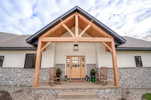 131 Pine St NW, New London, MN 56273 - Photo 8