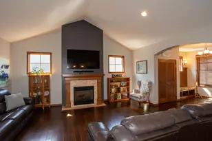 1387 Palisade Path, Woodbury, MN 55129 - Photo 4