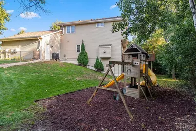 9737 Greenspruce Court N, Brooklyn Park, MN 55443 - Photo 16