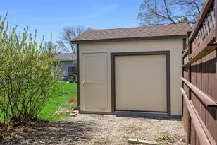 1286 Emerald Ln, Shakopee, MN 55379 - Photo 32
