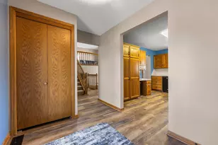 1286 Emerald Ln, Shakopee, MN 55379 - Photo 6