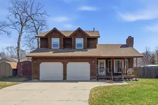 703 Shady Ridge Rd NW, Hutchinson, MN 55350 - Photo 1