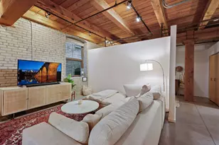 127 5th St NE, Minneapolis, MN 55413 - Photo 2