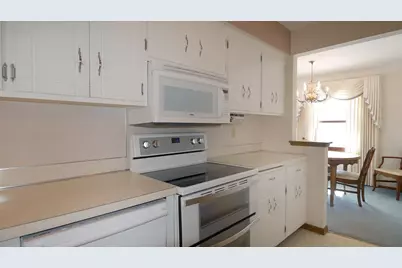 9608 Toledo Road, Bloomington, MN 55437 - Photo 4