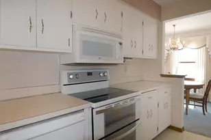 9608 Toledo Rd, Bloomington, MN 55437 - Photo 4