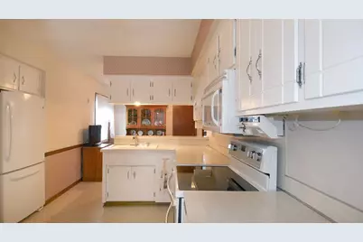 9608 Toledo Road, Bloomington, MN 55437 - Photo 2