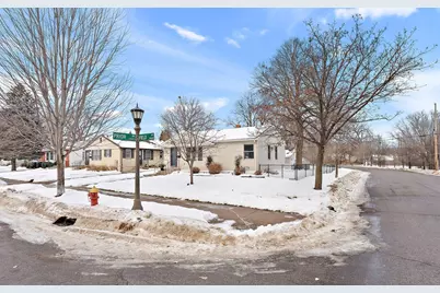 1947 Field Avenue, Saint Paul, MN 55116 - Photo 34