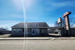 1507 W Oakland Ave, Austin, MN 55912 - Photo 1