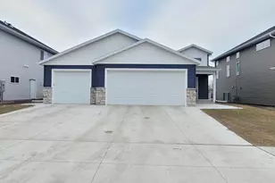 2308 36th Ave S, Moorhead, MN 56560 - Photo 1