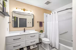 4058 Wilshire Cir, Shoreview, MN 55126 - Photo 24